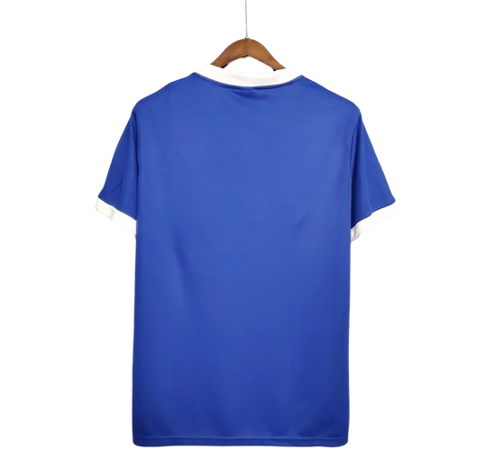 https://cdn.shopify.com/s/files/1/0826/7228/8075/files/1986-argentina-world-cup-away-retro-jersey-671461.webp?v=1741198514