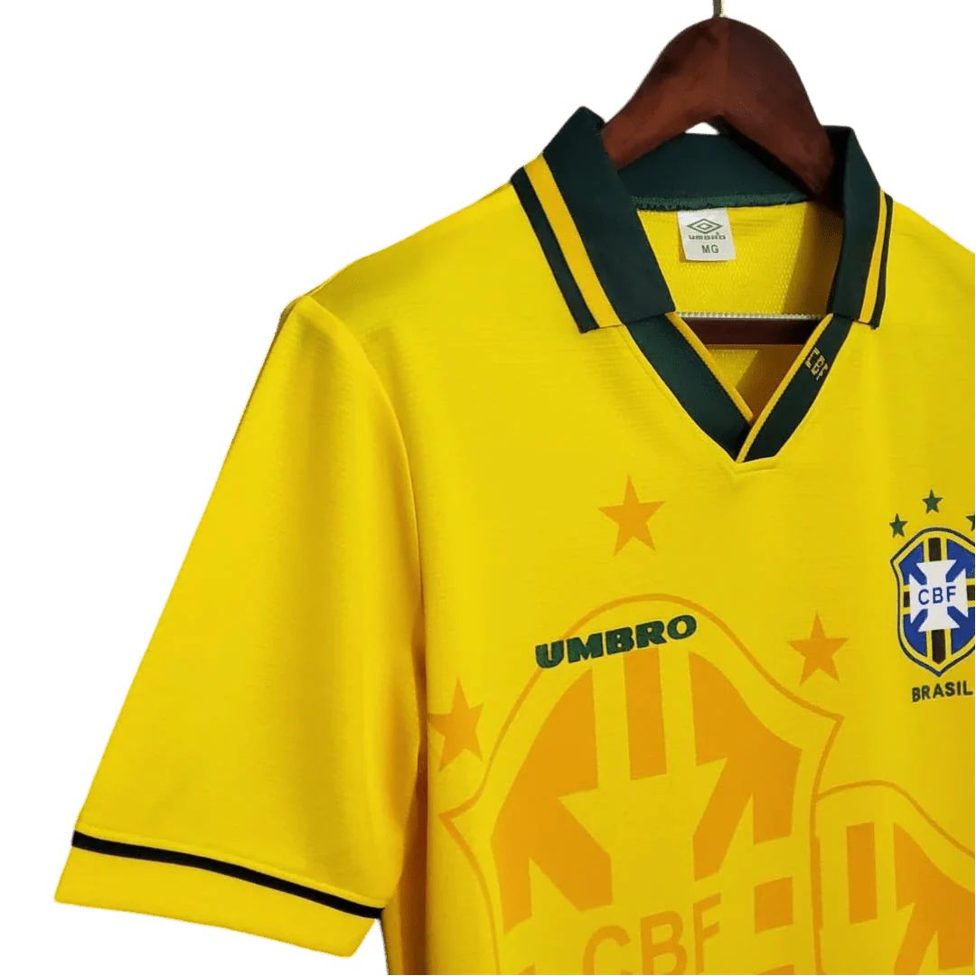 https://cdn.shopify.com/s/files/1/0826/7228/8075/files/1994-brazil-world-cup-retro-kit-classickits433-350703.webp?v=1741198753