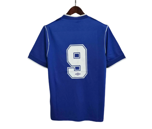 https://cdn.shopify.com/s/files/1/0826/7228/8075/files/19941995-everton-nec-home-retro-kit-fa-cup-final-classickits433-498427.webp?v=1741198255