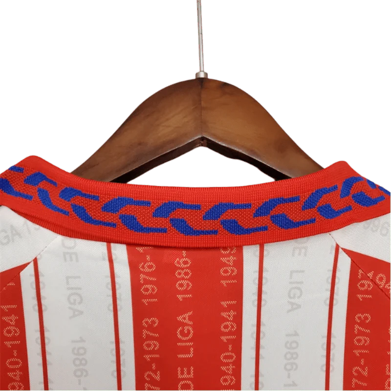 https://cdn.shopify.com/s/files/1/0826/7228/8075/files/19951996-atletico-madrid-marbella-home-retro-kit-classickits433-809268.webp?v=1741199013