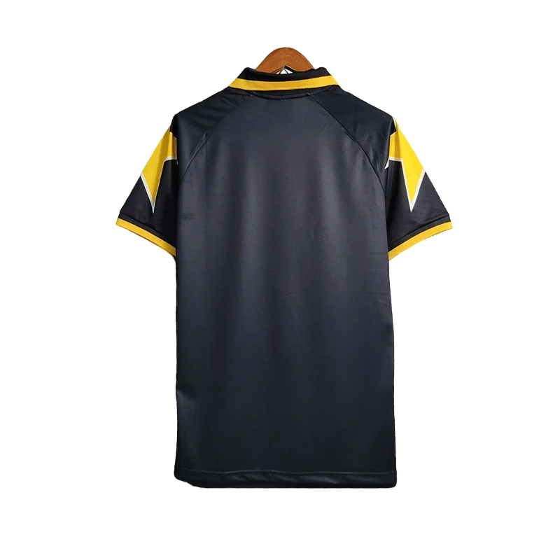https://cdn.shopify.com/s/files/1/0826/7228/8075/files/19951997-juventus-sony-third-retro-kit-classickits433-825968.webp?v=1741198778