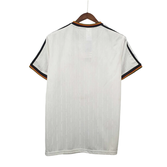 https://cdn.shopify.com/s/files/1/0826/7228/8075/files/1996-germany-euro-retro-kit-550716.webp?v=1741197045
