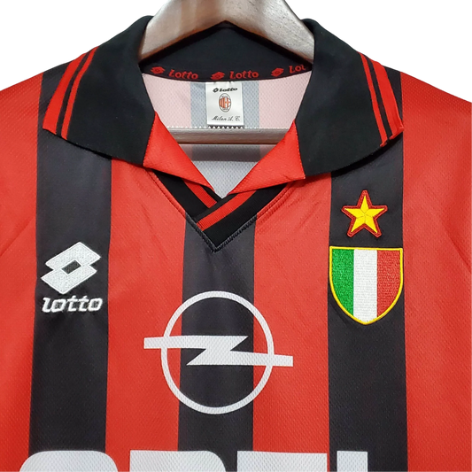 https://cdn.shopify.com/s/files/1/0826/7228/8075/files/19961997-ac-milan-lotto-opel-home-retro-kit-classickits433-905481.webp?v=1741198905