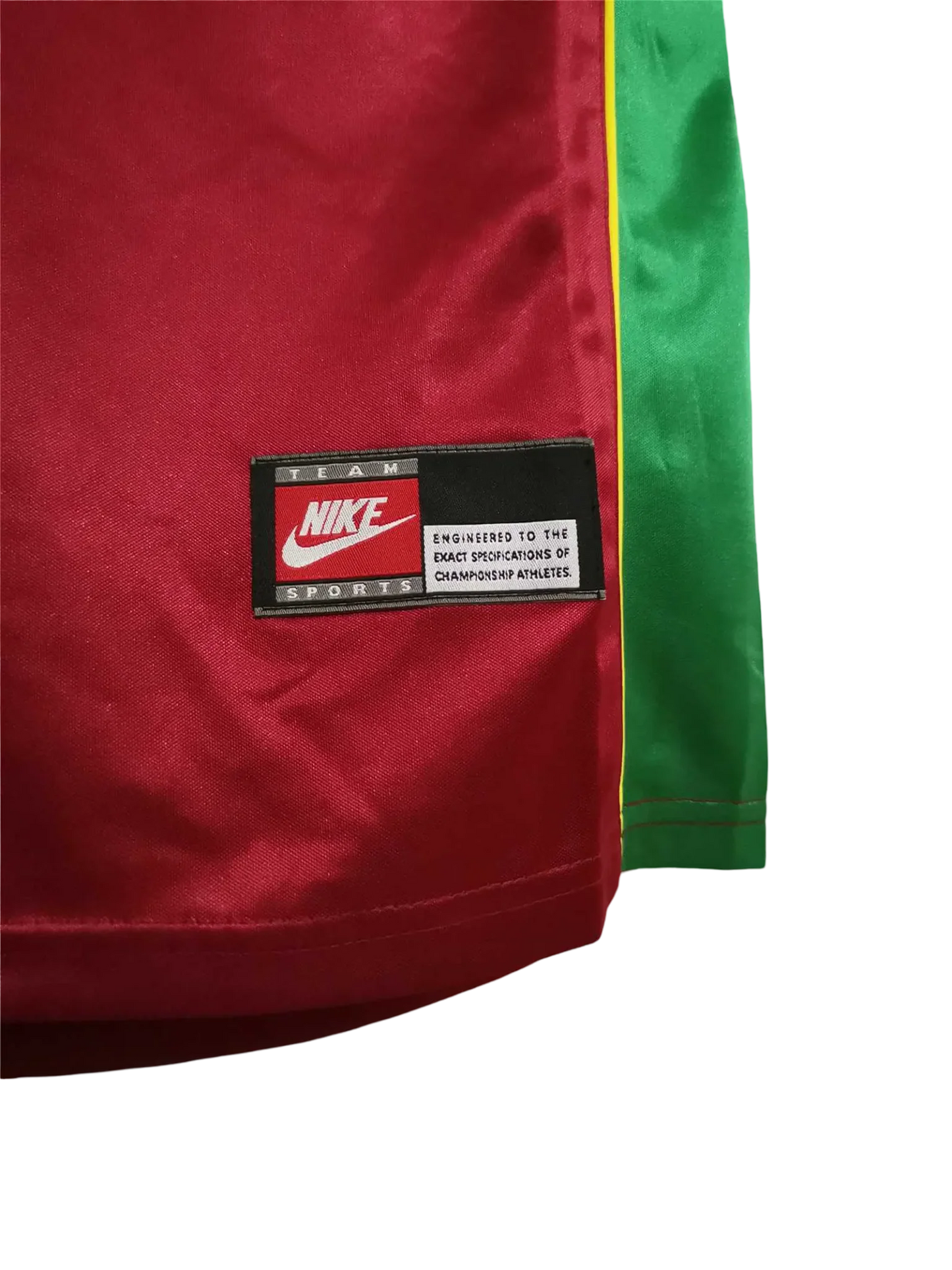 https://cdn.shopify.com/s/files/1/0826/7228/8075/files/19981999-portugal-home-retro-jersey-847872.webp?v=1741198515