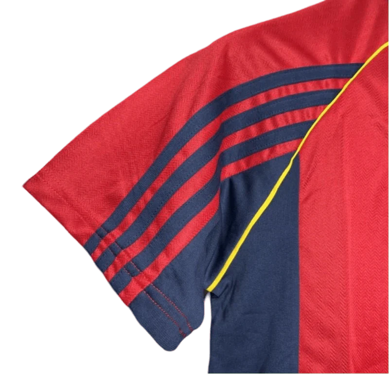 https://cdn.shopify.com/s/files/1/0826/7228/8075/files/19981999-spain-home-retro-kit-classickits433-851530.webp?v=1741198607