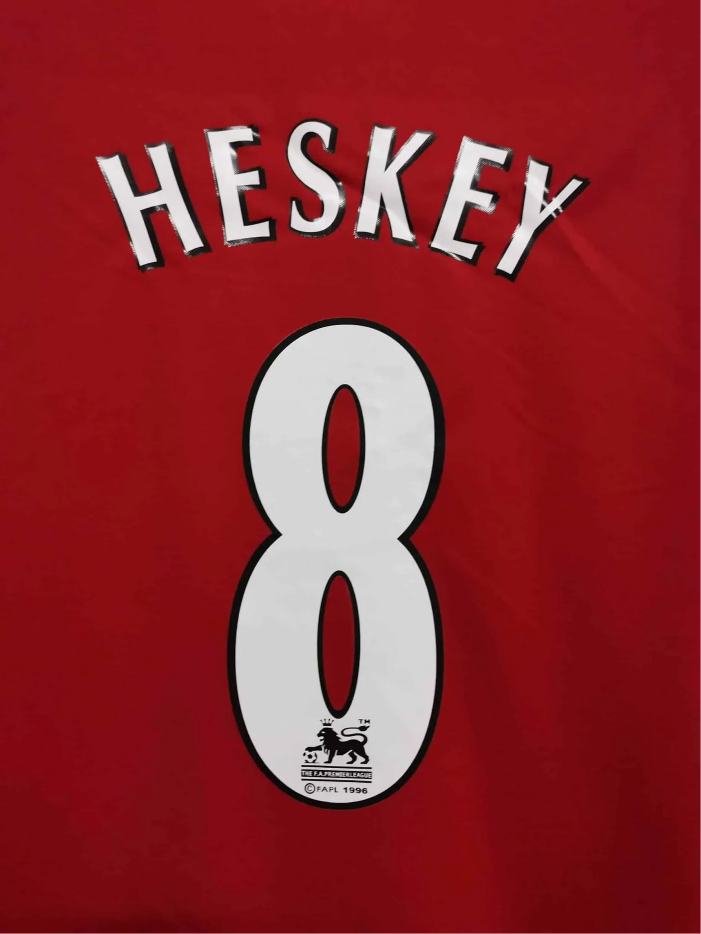 https://cdn.shopify.com/s/files/1/0826/7228/8075/files/20002001-liverpooi-carlsberg-home-retro-kit-classickits433-147118.webp?v=1741197838