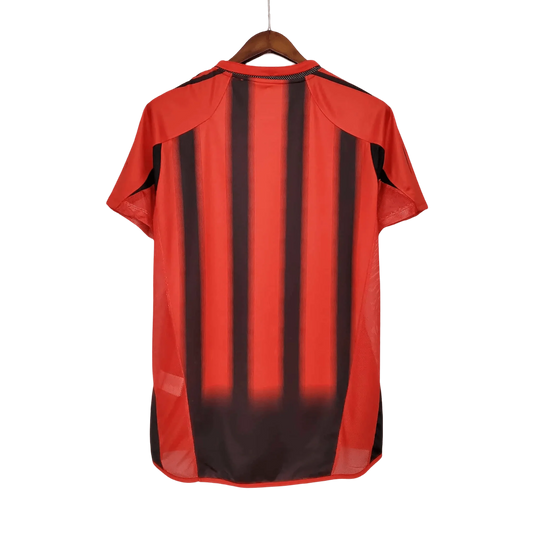 https://cdn.shopify.com/s/files/1/0826/7228/8075/files/20002002-ac-milan-opel-home-retro-kit-799538.webp?v=1741197451
