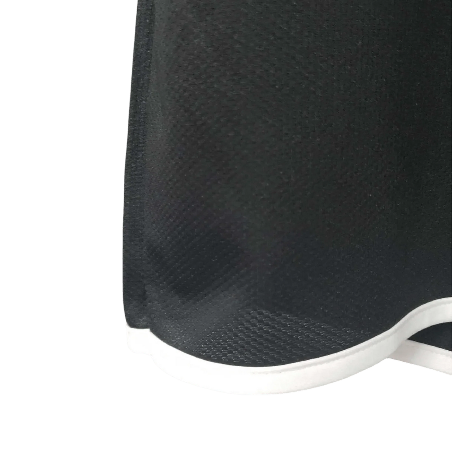 https://cdn.shopify.com/s/files/1/0826/7228/8075/files/20002002-manchester-united-vodafone-goalkeeper-retro-kit-classickits433-270521.webp?v=1741197622