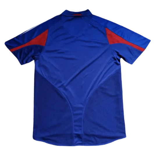 https://cdn.shopify.com/s/files/1/0826/7228/8075/files/2004-france-home-retro-kit-621481.webp?v=1741197176