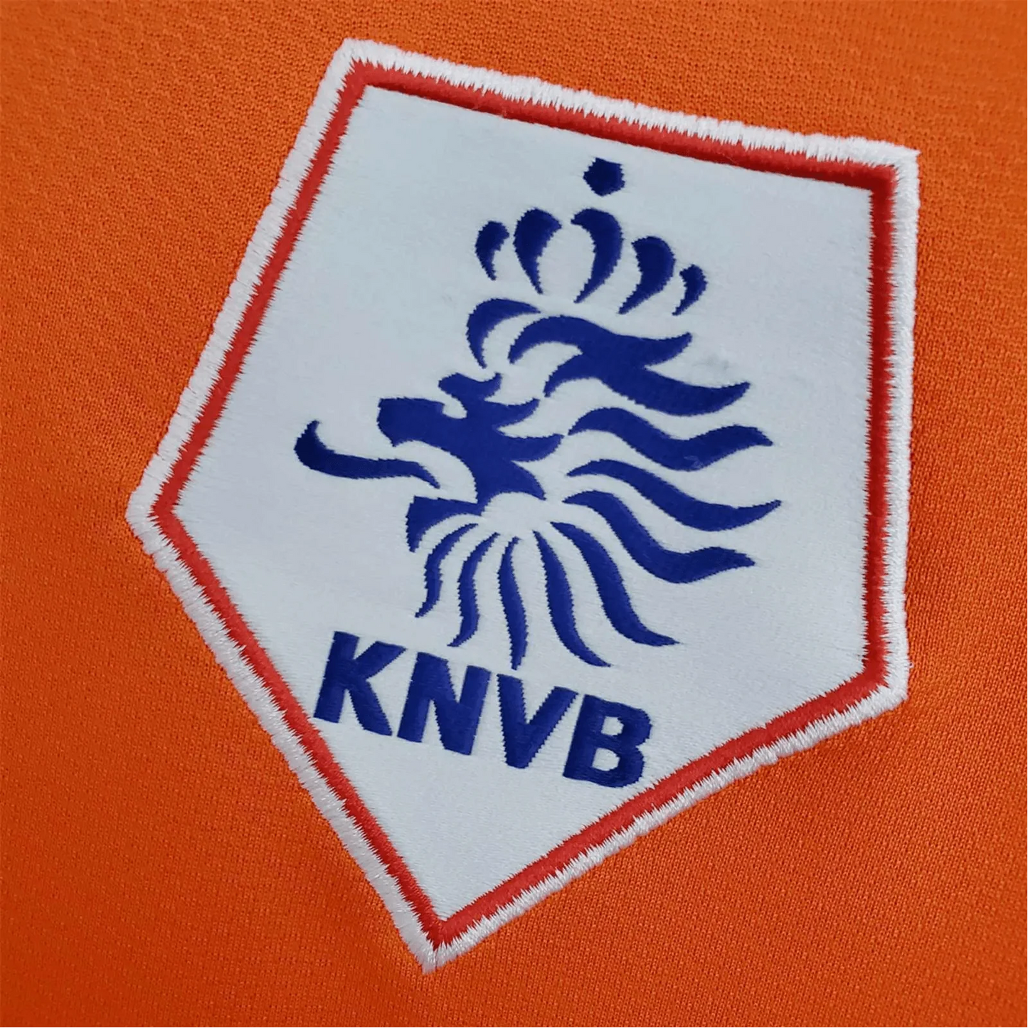 https://cdn.shopify.com/s/files/1/0826/7228/8075/files/2008-netherlands-home-retro-kit-333082.webp?v=1741197022