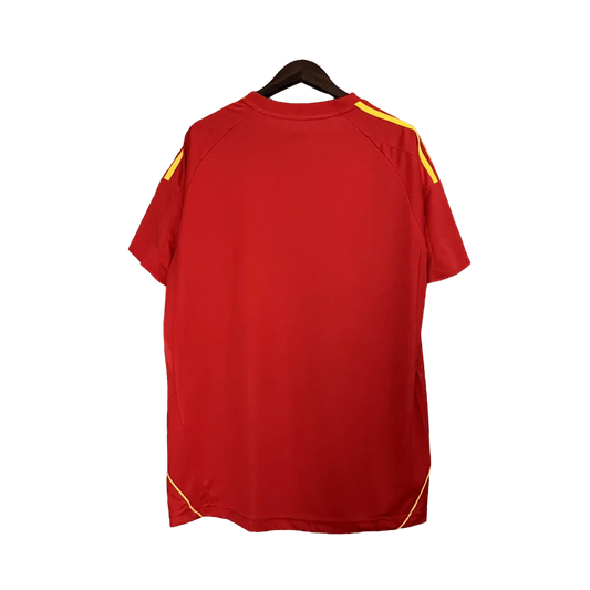 https://cdn.shopify.com/s/files/1/0826/7228/8075/files/20082009-spain-home-retro-kit-classickits433-853099.webp?v=1741198811