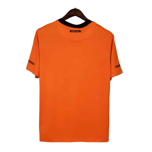 https://cdn.shopify.com/s/files/1/0826/7228/8075/files/2010-netherlands-world-cup-home-retro-kit-classickits433-827168.webp?v=1741198794