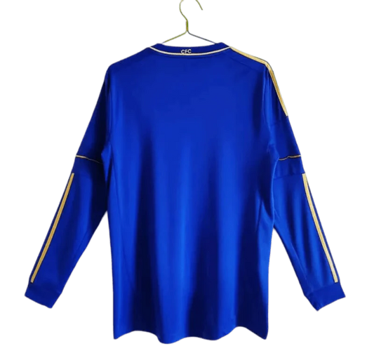 https://cdn.shopify.com/s/files/1/0826/7228/8075/files/20122013-chelsea-samsung-home-retro-kit-long-sleeves-classickits433-693409.webp?v=1741198247