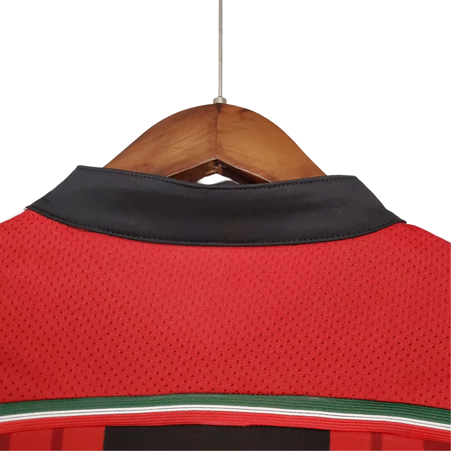 https://cdn.shopify.com/s/files/1/0826/7228/8075/files/20142015-ac-milan-fly-emirates-home-retro-kit-614755.webp?v=1741197279