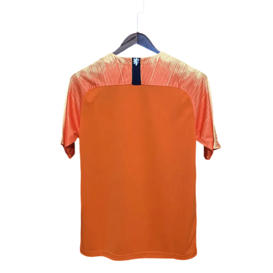 https://cdn.shopify.com/s/files/1/0826/7228/8075/files/2018-netherlands-home-retro-kit-772666.webp?v=1741197041