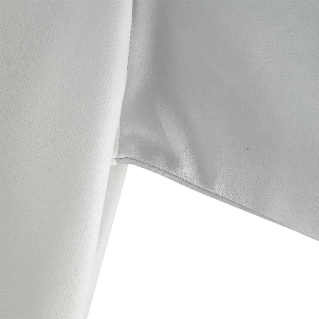 https://cdn.shopify.com/s/files/1/0826/7228/8075/files/120th-anniversary-fluminense-betano-white-grey-retro-kit-177559.webp?v=1741197185