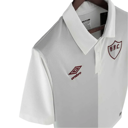 https://cdn.shopify.com/s/files/1/0826/7228/8075/files/120th-anniversary-fluminense-betano-white-grey-retro-kit-894425.webp?v=1741197185