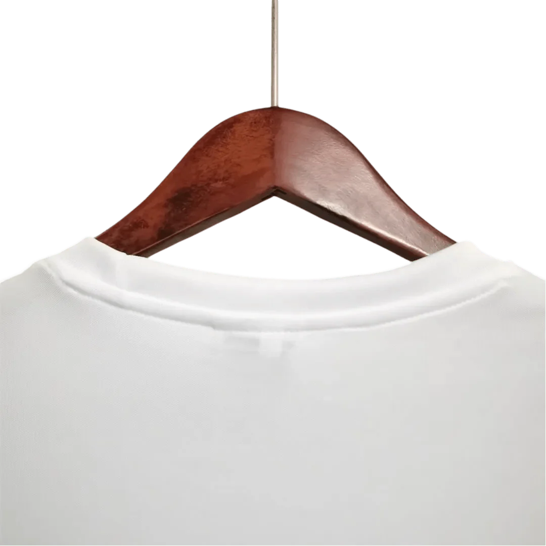 https://cdn.shopify.com/s/files/1/0826/7228/8075/files/1966-england-home-retro-kit-565074.webp?v=1741196957