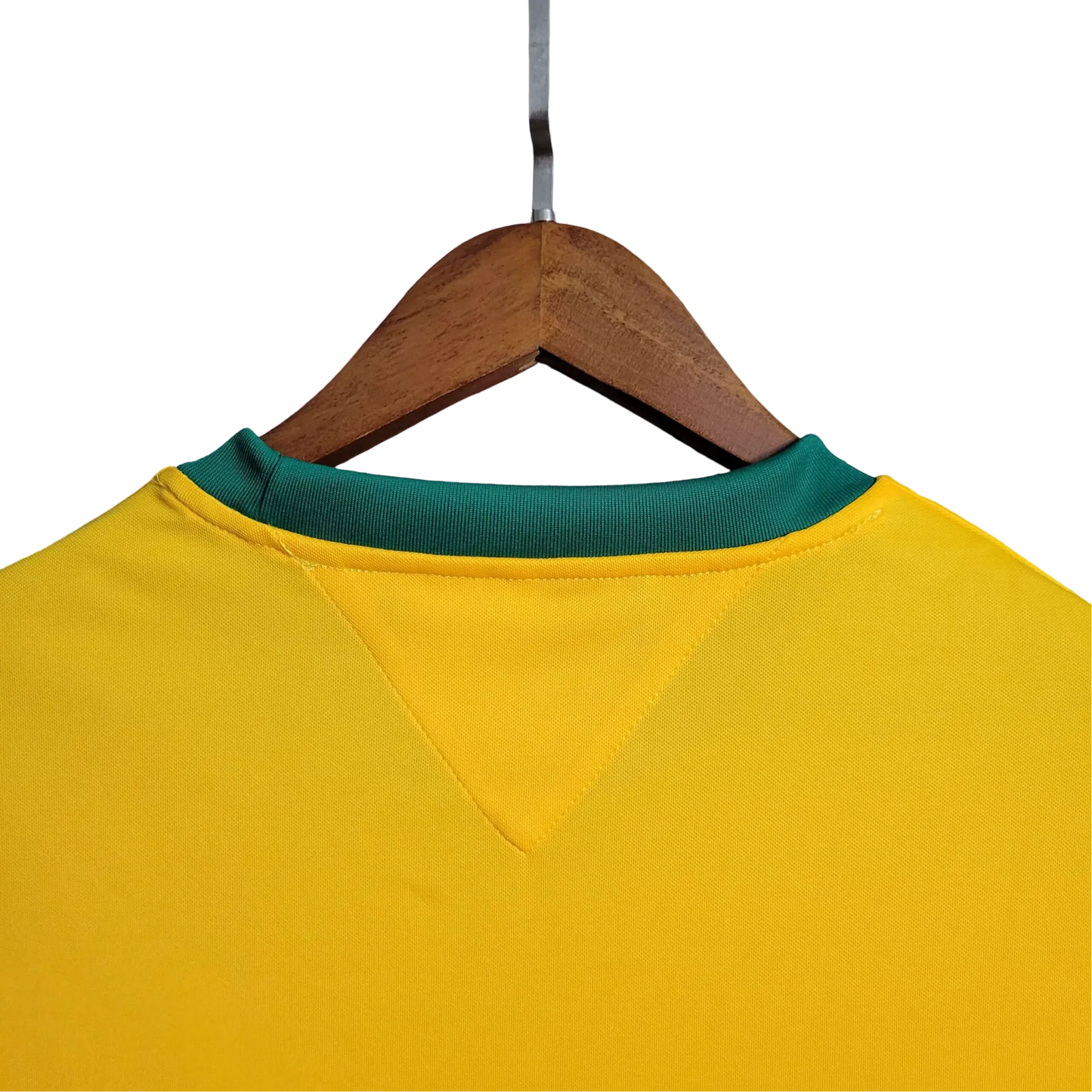 https://cdn.shopify.com/s/files/1/0826/7228/8075/files/1970-brazil-home-retro-kit-427086.webp?v=1741196949