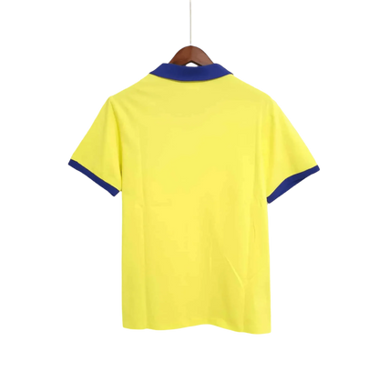 https://cdn.shopify.com/s/files/1/0826/7228/8075/files/1979-arsenal-fa-cup-final-retro-kit-classickits433-454184.webp?v=1741198352