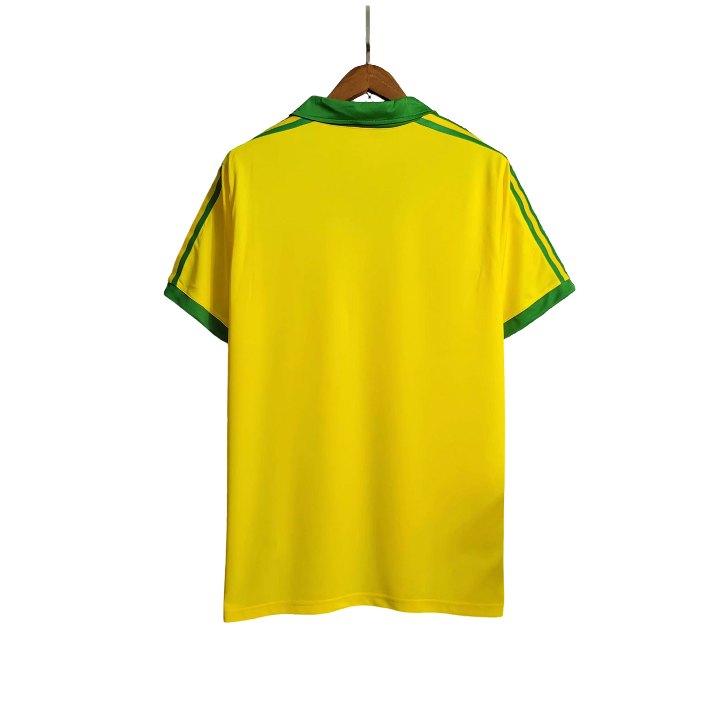 https://cdn.shopify.com/s/files/1/0826/7228/8075/files/19791980-brazil-home-retro-kit-classickits433-386288.webp?v=1741198770