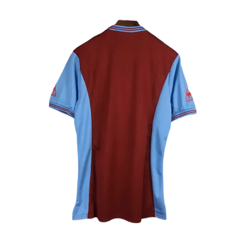 https://cdn.shopify.com/s/files/1/0826/7228/8075/files/19811982-aston-villa-home-retro-kit-classickits433-465536.webp?v=1741198288