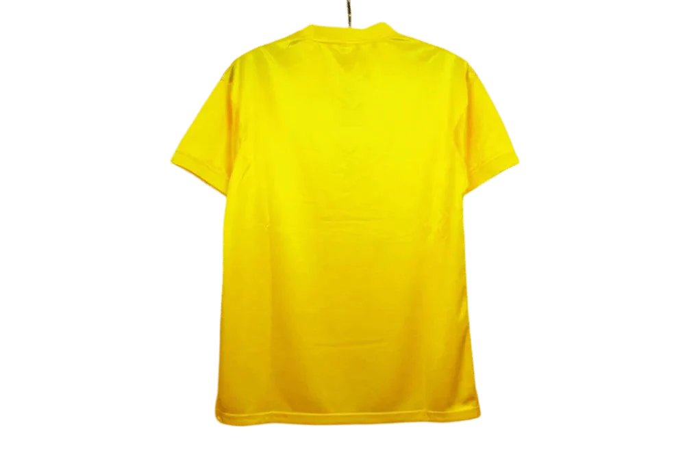 https://cdn.shopify.com/s/files/1/0826/7228/8075/files/19811982-tottenham-hotspur-fa-cup-final-retro-kit-classickits433-145687.webp?v=1741197992