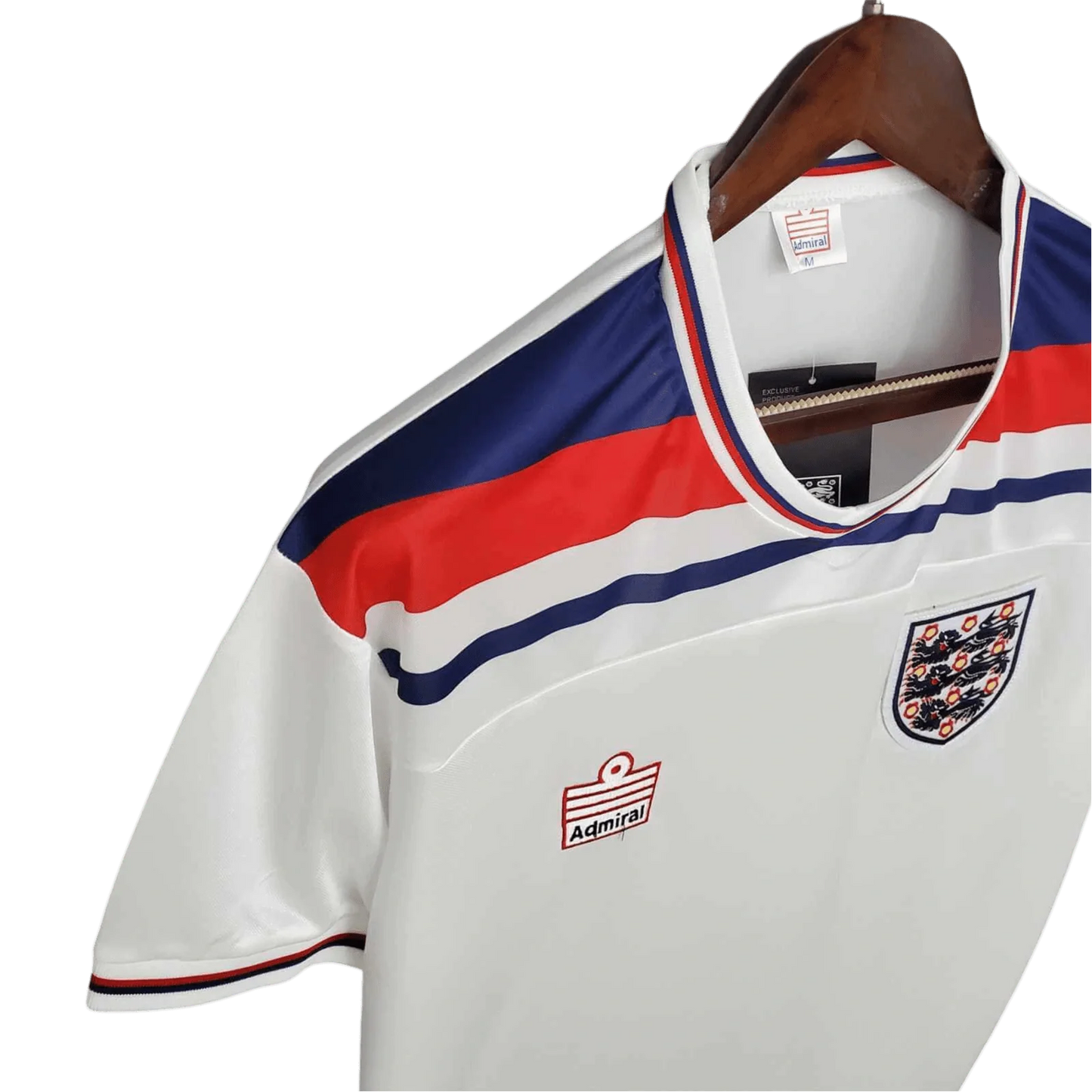 https://cdn.shopify.com/s/files/1/0826/7228/8075/files/19821983-england-home-retro-kit-classickits433-721761.webp?v=1741198463