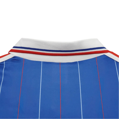 https://cdn.shopify.com/s/files/1/0826/7228/8075/files/19821983-france-home-retro-jersey-145827.webp?v=1741198523