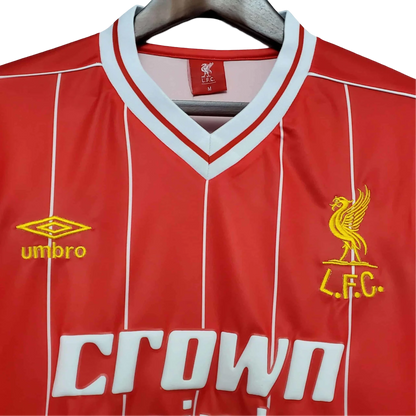 https://cdn.shopify.com/s/files/1/0826/7228/8075/files/19831984-liverpool-crown-paints-home-retro-kit-classickits433-978998.webp?v=1741199194