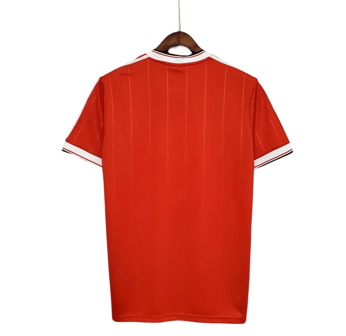 https://cdn.shopify.com/s/files/1/0826/7228/8075/files/19831984-manchester-united-sharp-home-retro-kit-classickits433-609421.webp?v=1741199133