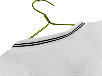 https://cdn.shopify.com/s/files/1/0826/7228/8075/files/19831984-tottenham-hotspur-holsten-home-retro-kit-classickits433-464998.webp?v=1741198012