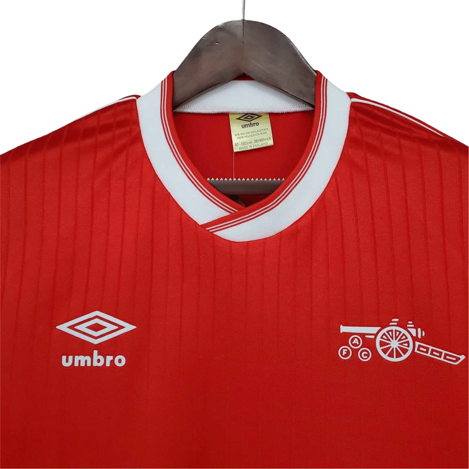 https://cdn.shopify.com/s/files/1/0826/7228/8075/files/19831986-arsenal-home-retro-kit-classickits433-194262.webp?v=1741199263