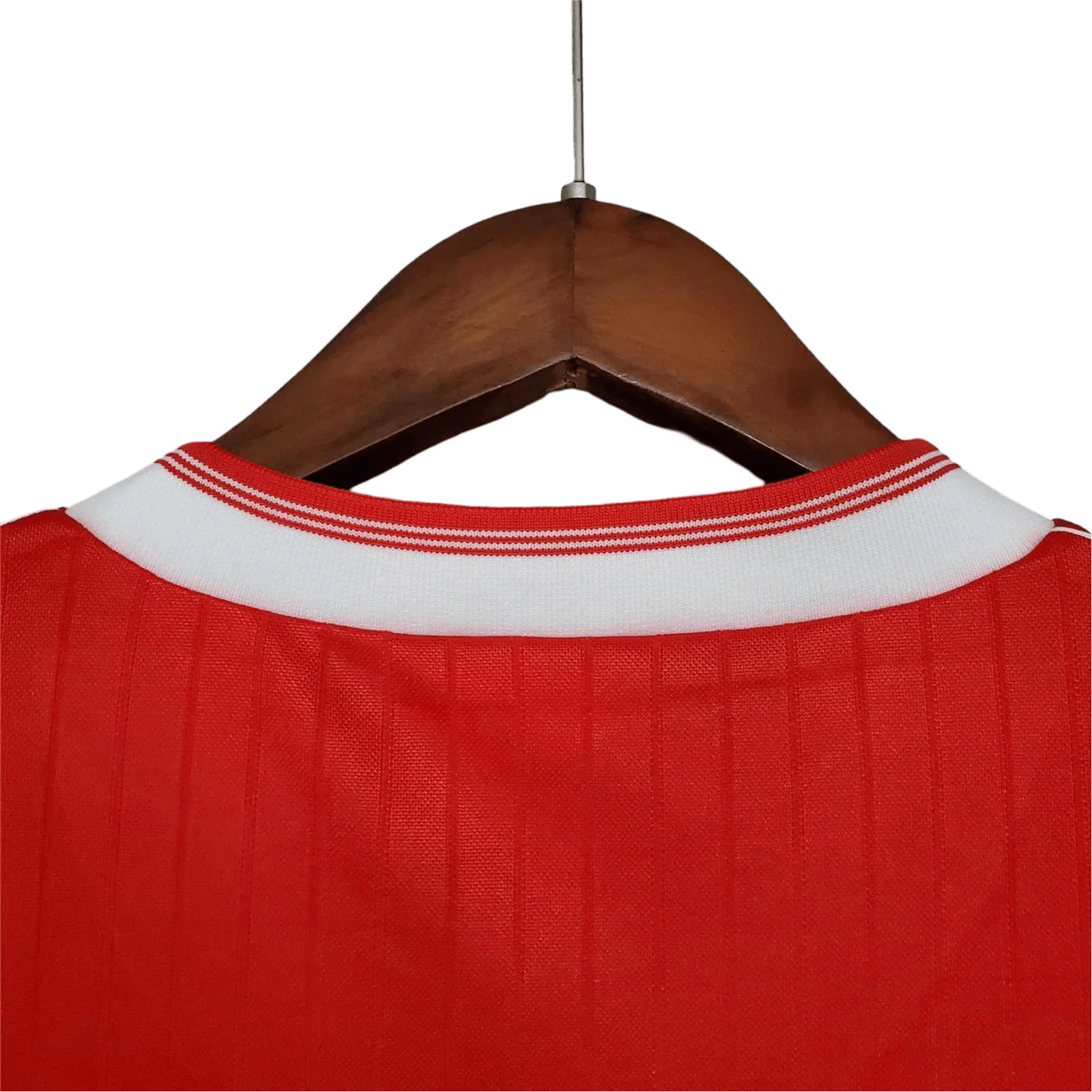 https://cdn.shopify.com/s/files/1/0826/7228/8075/files/19831986-arsenal-home-retro-kit-classickits433-733477.webp?v=1741199261