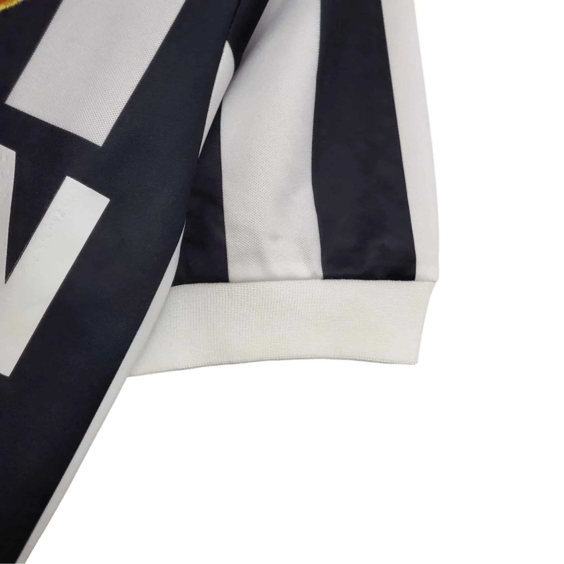 https://cdn.shopify.com/s/files/1/0826/7228/8075/files/19841985-juventus-ariston-home-retro-kit-classickits433-901845.webp?v=1741198814
