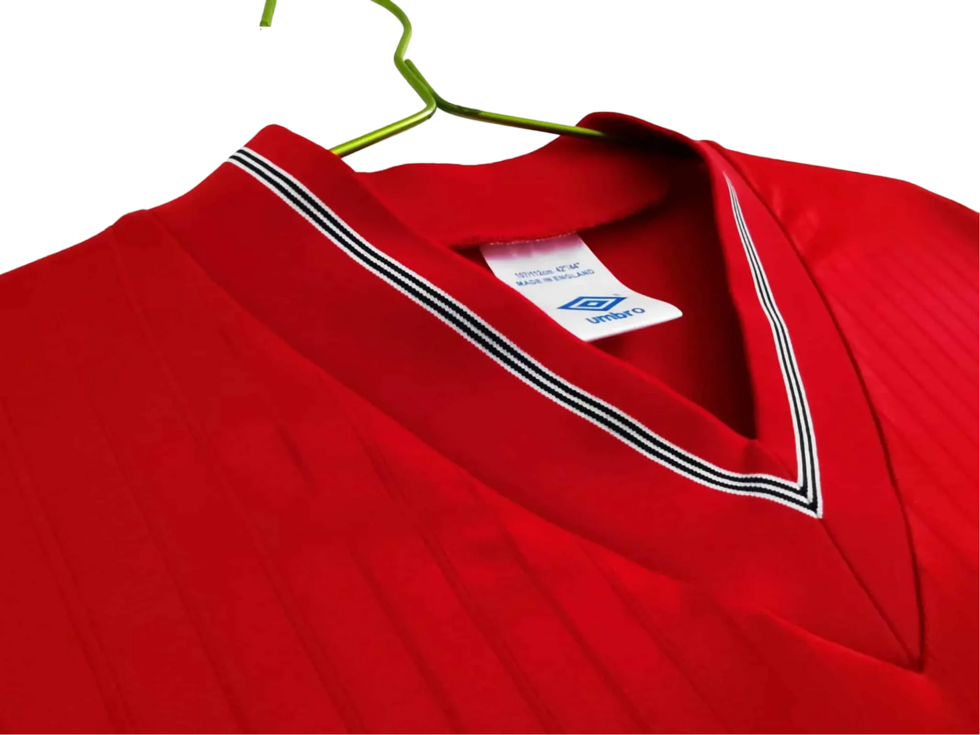 https://cdn.shopify.com/s/files/1/0826/7228/8075/files/19841987-england-away-red-retro-kit-344532.webp?v=1741196953