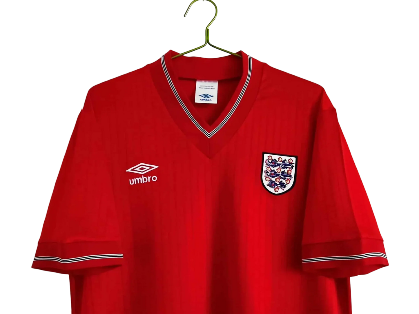 https://cdn.shopify.com/s/files/1/0826/7228/8075/files/19841987-england-away-red-retro-kit-503009.webp?v=1741196953