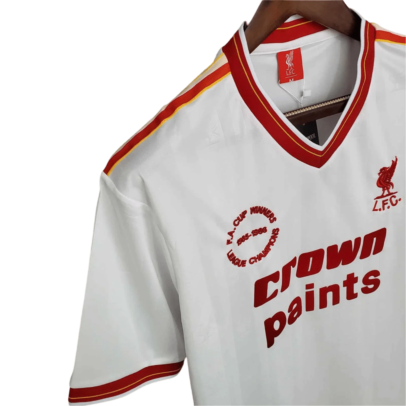 https://cdn.shopify.com/s/files/1/0826/7228/8075/files/19851986-liverpool-crown-paints-white-away-retro-kit-classickits433-231093.webp?v=1741199196