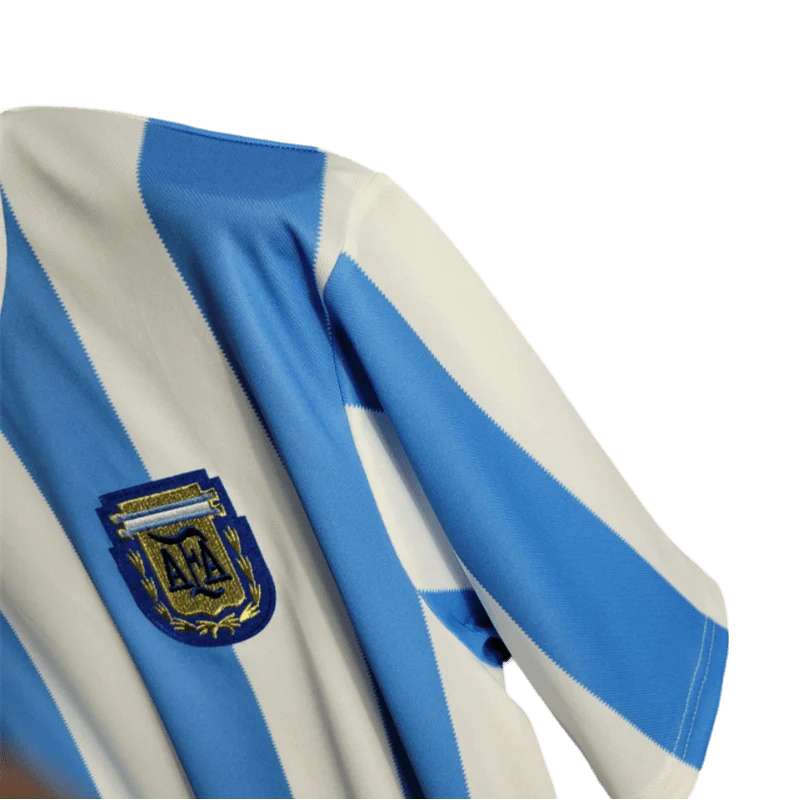 https://cdn.shopify.com/s/files/1/0826/7228/8075/files/1986-argentina-world-cup-home-retro-kit-classickits433-157643.webp?v=1741198801
