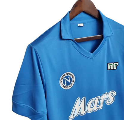 https://cdn.shopify.com/s/files/1/0826/7228/8075/files/19881989-napoli-mars-home-retro-kit-classickits433-593074.webp?v=1741198898
