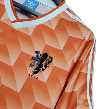 https://cdn.shopify.com/s/files/1/0826/7228/8075/files/19881989-netherlands-euro-home-retro-kit-classickits433-506448.webp?v=1741198810
