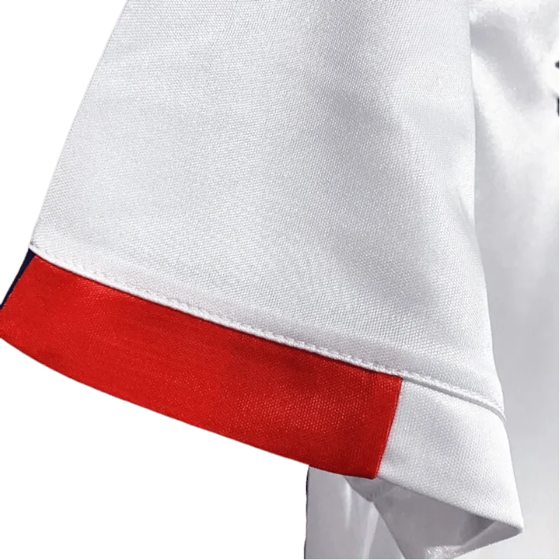 https://cdn.shopify.com/s/files/1/0826/7228/8075/files/1989-england-home-retro-kit-409241.webp?v=1741196958