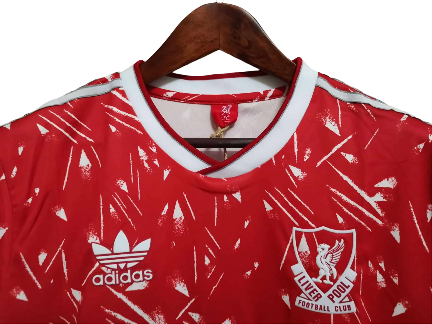 https://cdn.shopify.com/s/files/1/0826/7228/8075/files/19891990-liverpooi-candy-home-red-retro-kit-long-sleeve-classickits433-567720.webp?v=1741197854
