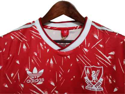 https://cdn.shopify.com/s/files/1/0826/7228/8075/files/19891990-liverpooi-candy-home-red-retro-kit-long-sleeve-classickits433-567720.webp?v=1741197854