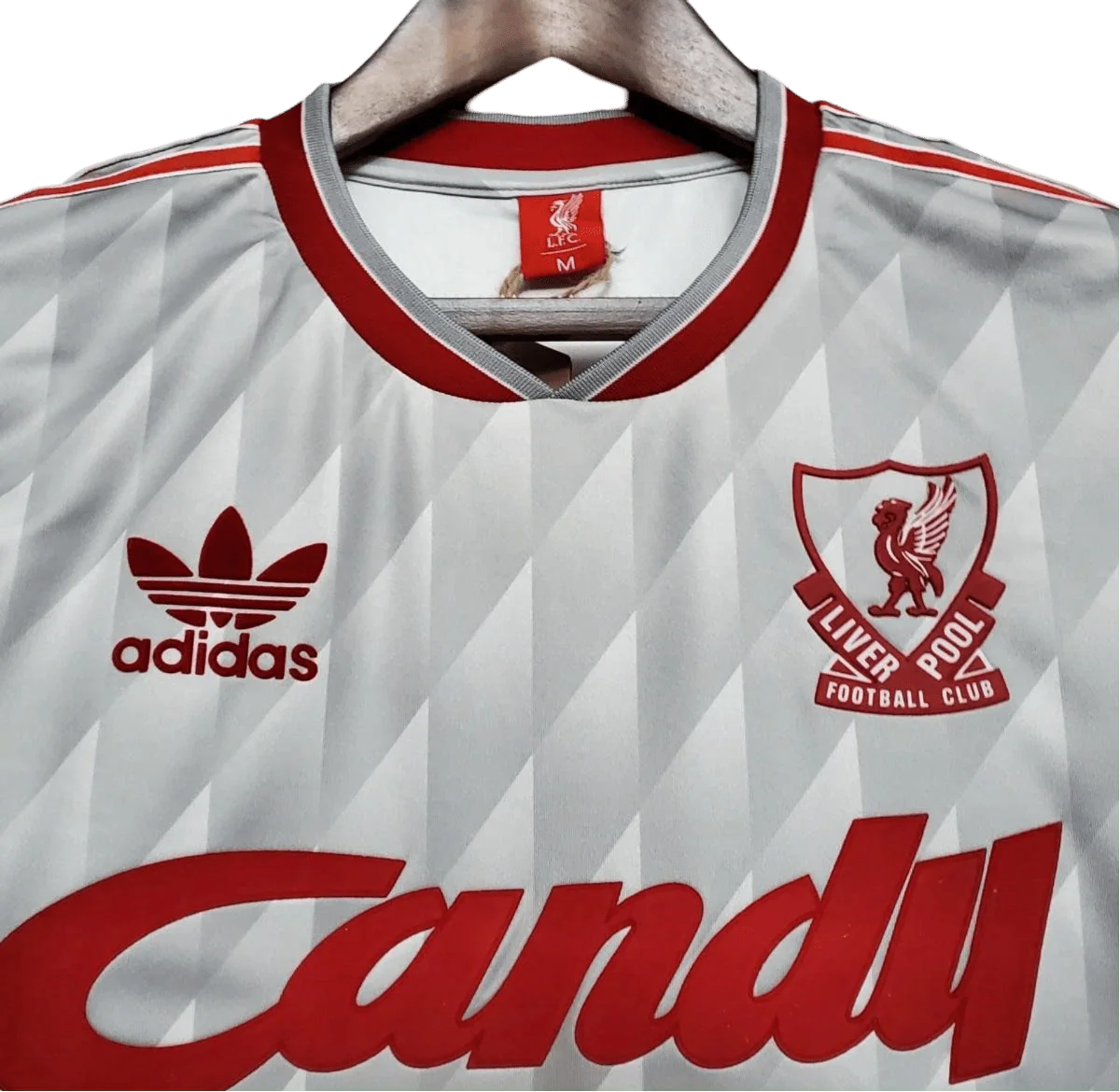 https://cdn.shopify.com/s/files/1/0826/7228/8075/files/19891990-liverpool-candy-away-retro-kit-classickits433-847578.webp?v=1741199192
