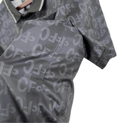https://cdn.shopify.com/s/files/1/0826/7228/8075/files/1990-chelsea-black-retro-kit-classickits433-371291.webp?v=1741198276