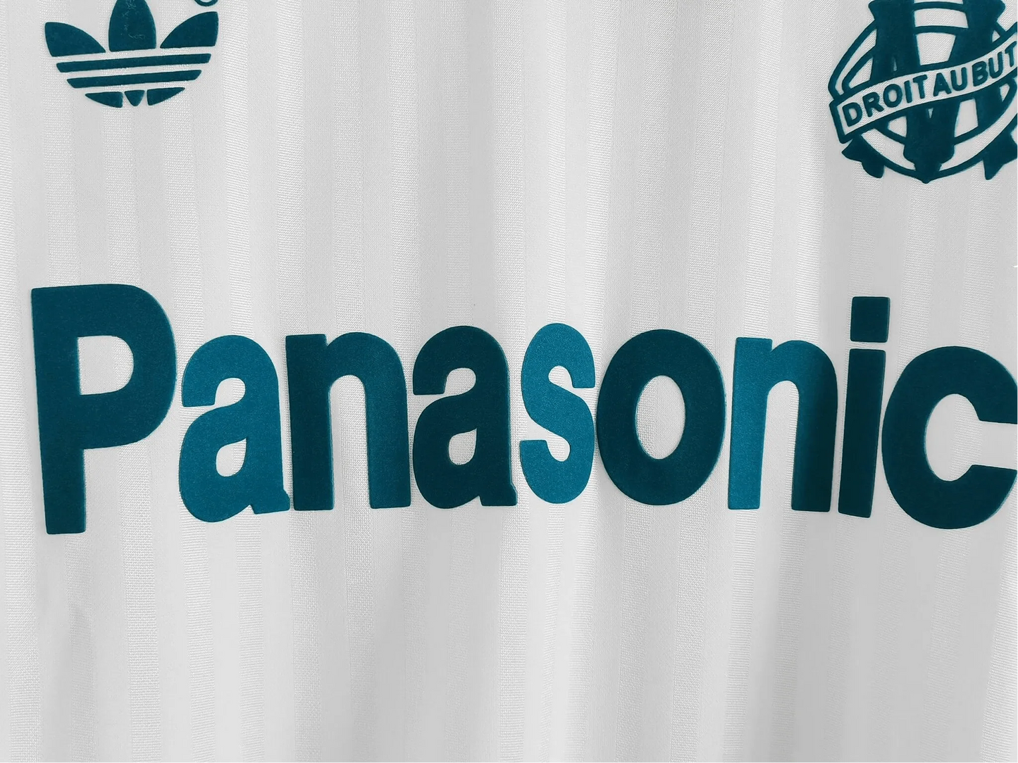 https://cdn.shopify.com/s/files/1/0826/7228/8075/files/1990-olympique-de-marseille-panasonic-home-retro-kit-long-sleeves-909796.webp?v=1741198004