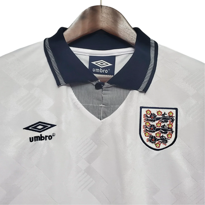 https://cdn.shopify.com/s/files/1/0826/7228/8075/files/19901991-england-home-retro-kit-classickits433-708892.webp?v=1741198520
