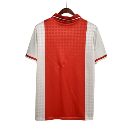 https://cdn.shopify.com/s/files/1/0826/7228/8075/files/19901992-ajax-home-retro-kit-classickits433-404478.webp?v=1741199358