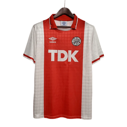 https://cdn.shopify.com/s/files/1/0826/7228/8075/files/19901992-ajax-home-retro-kit-classickits433-942714.webp?v=1741199360